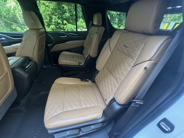 2021 Cadillac Escalade Vehicle Photo in LEOMINSTER, MA 01453-2952