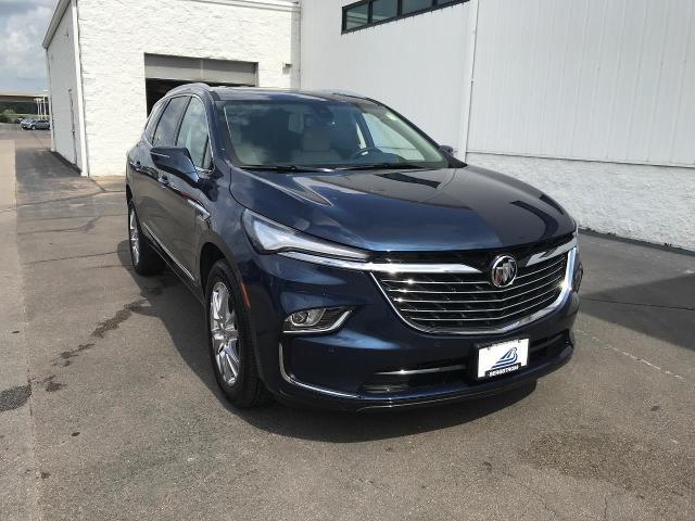 2023 Buick Enclave Vehicle Photo in GREEN BAY, WI 54303-3330
