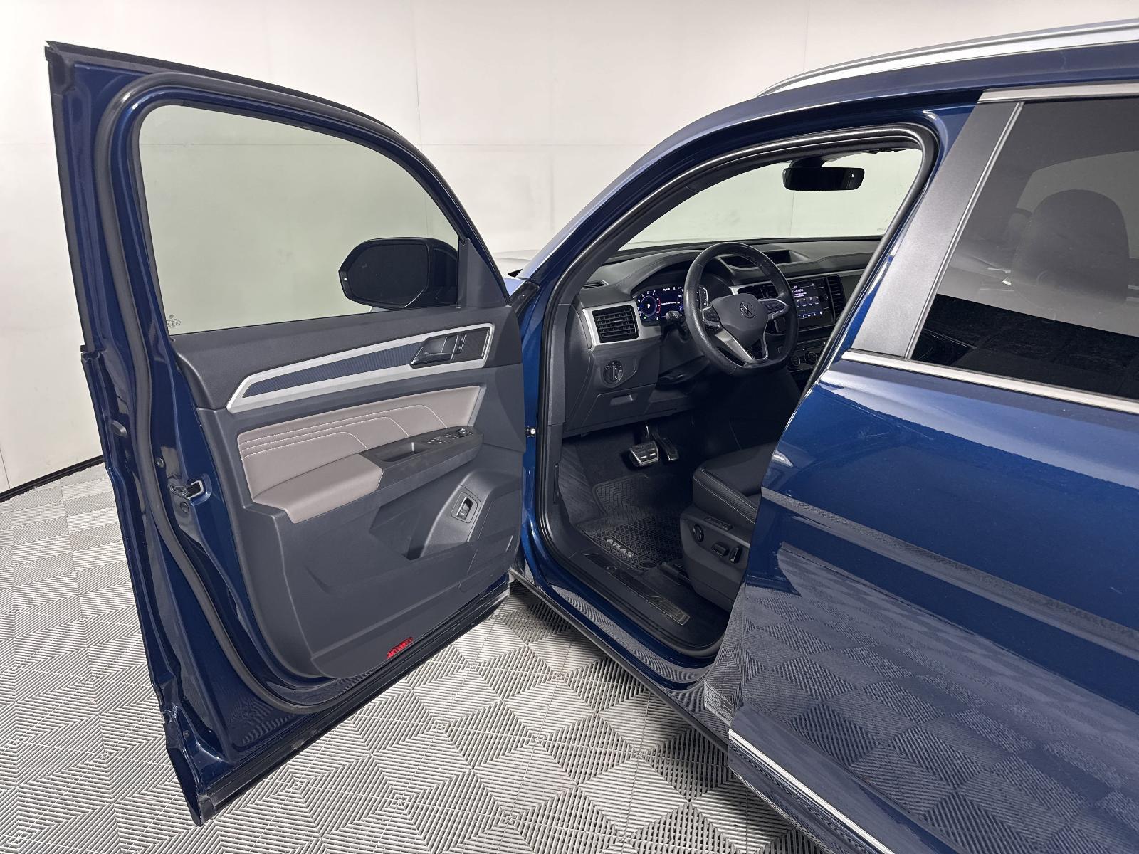 2022 Volkswagen Atlas Cross Sport Vehicle Photo in Georgetown, TX 78626