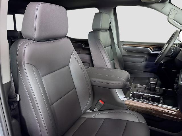 2025 Chevrolet Silverado 1500 Vehicle Photo in PUYALLUP, WA 98371-4149