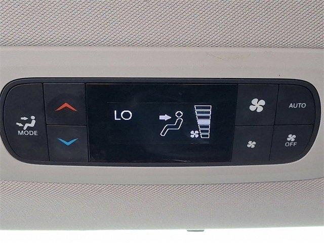2017 Chrysler Pacifica Vehicle Photo in LANCASTER, PA 17601-0000