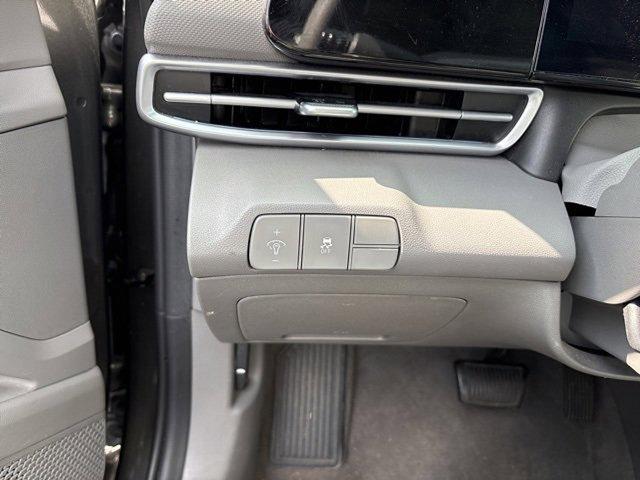 2024 Hyundai ELANTRA Vehicle Photo in Philadelphia, PA 19116