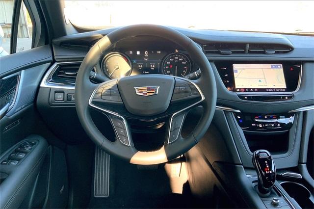 2025 Cadillac XT5 Vehicle Photo in KANSAS CITY, MO 64114-4545