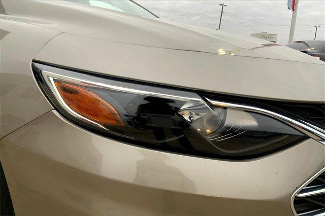 2022 Chevrolet Malibu Vehicle Photo in TOPEKA, KS 66609-0000