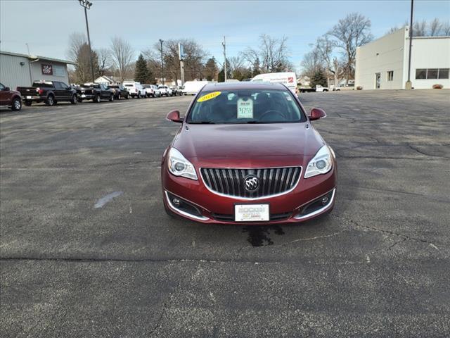 Used 2016 Buick Regal Premium 2 with VIN 2G4GS5GX1G9200759 for sale in Freeport, IL