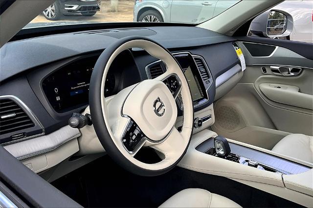 2025 Volvo XC90 Vehicle Photo in Houston, TX 77007