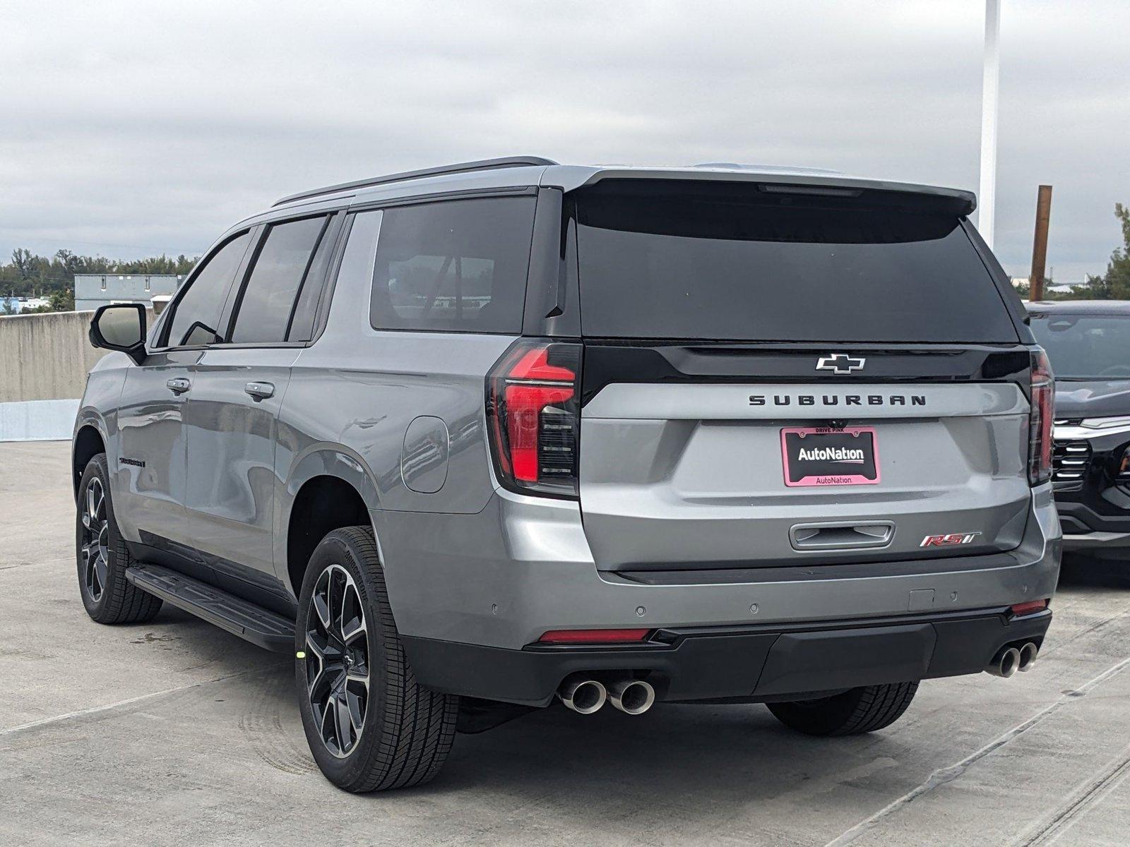 2025 Chevrolet Suburban Vehicle Photo in MIAMI, FL 33172-3015