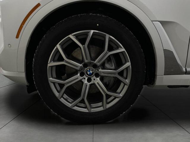 2025 BMW X7 xDrive40i Vehicle Photo in Appleton, WI 54913