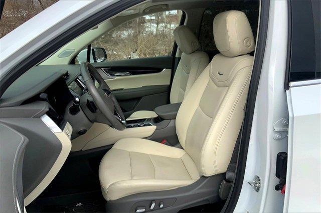 2023 Cadillac XT6 Vehicle Photo in KANSAS CITY, MO 64114-4545