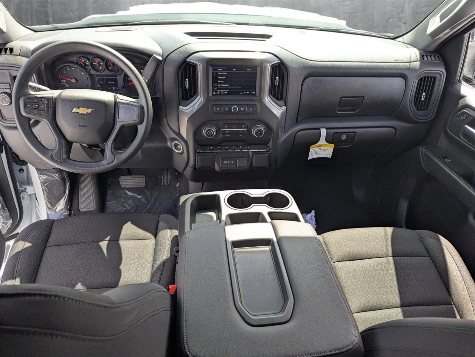 2025 Chevrolet Silverado 1500 Vehicle Photo in PEMBROKE PINES, FL 33024-6534