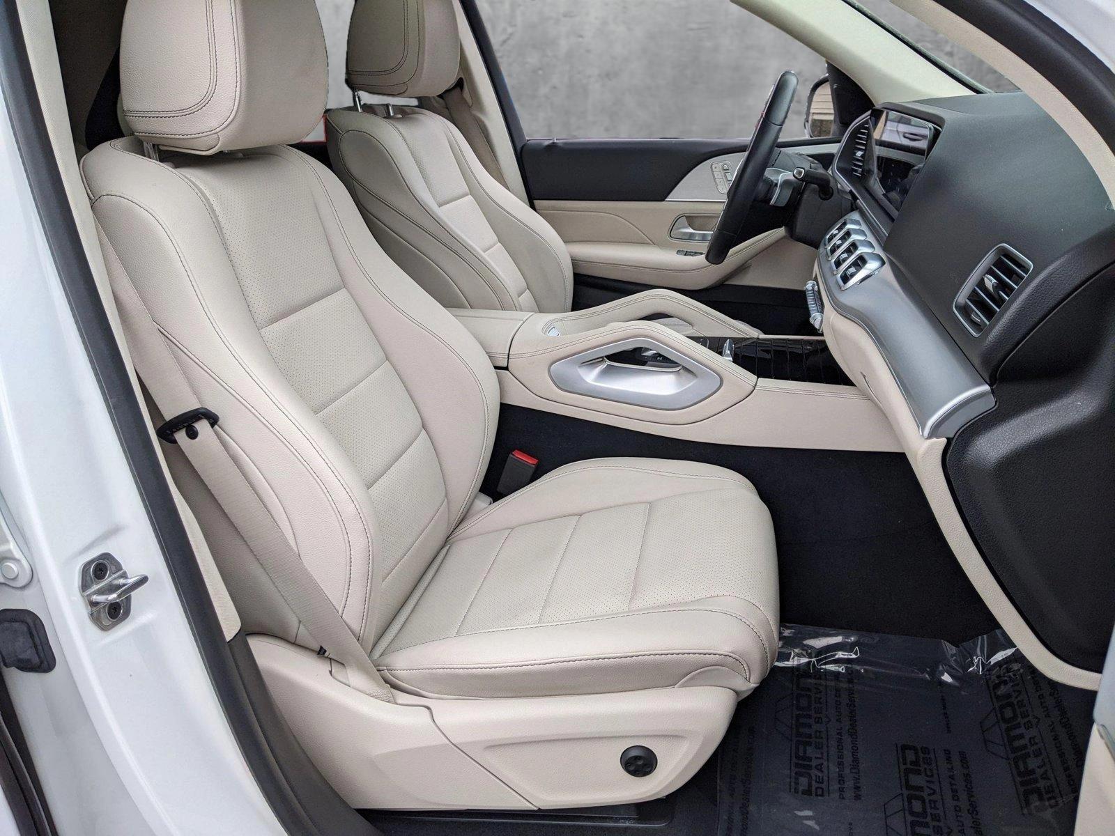 2024 Mercedes-Benz GLE Vehicle Photo in TIMONIUM, MD 21093-2300
