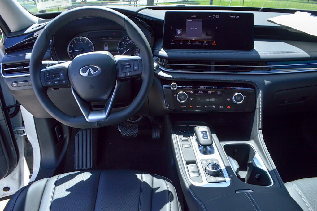 2025 INFINITI QX60 Vehicle Photo in Houston, TX 77090