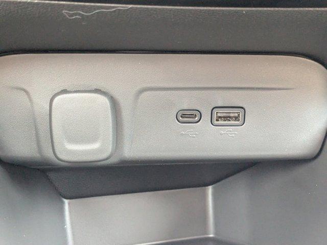 2025 Chevrolet Trax Vehicle Photo in BRUNSWICK, GA 31525-1881