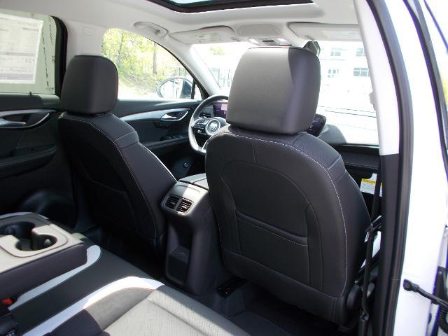 2025 Buick Envision Vehicle Photo in LOWELL, MA 01852-4336