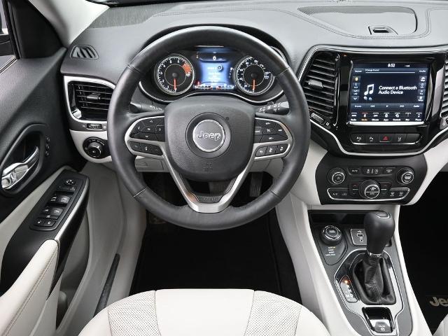 2019 Jeep Cherokee Vehicle Photo in Cedar Rapids, IA 52402