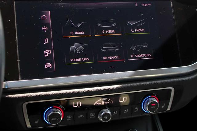 2020 Audi Q3 Vehicle Photo in SUGAR LAND, TX 77478