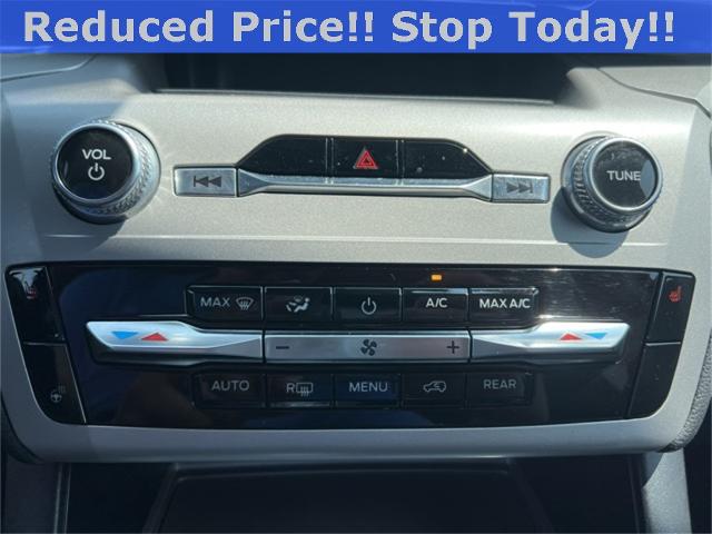 2023 Ford Explorer Vehicle Photo in GREEN BAY, WI 54304-5303