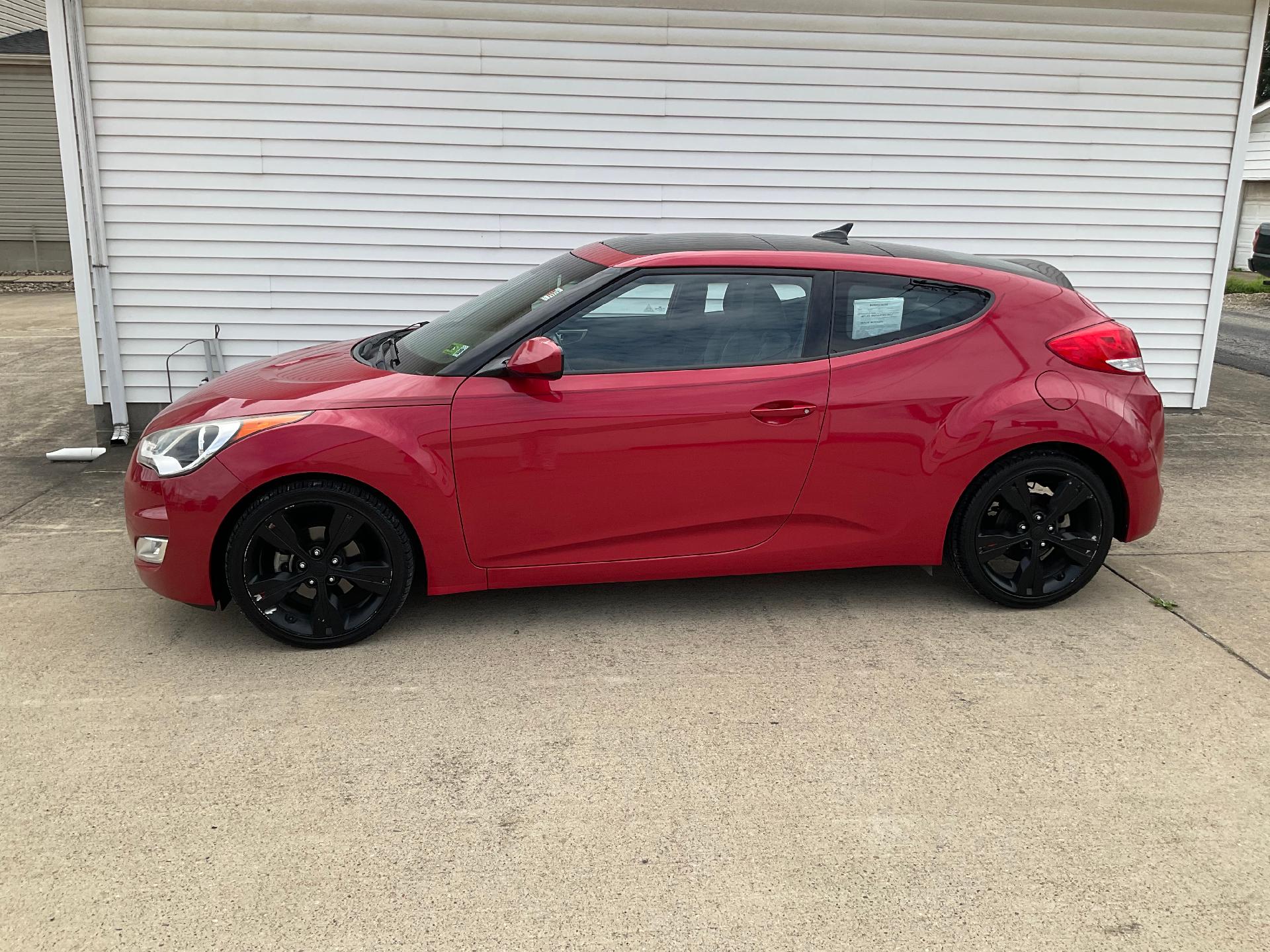 Used 2016 Hyundai Veloster Base with VIN KMHTC6AD9GU267614 for sale in Moundsville, WV