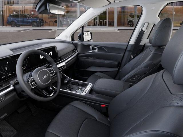 2025 Kia Carnival Vehicle Photo in Westbrook, ME 04092