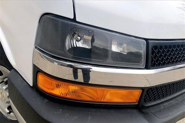 2022 Chevrolet Express Cargo 2500 Vehicle Photo in KANSAS CITY, MO 64114-4502