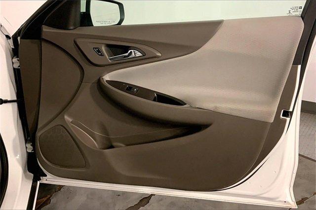 2022 Chevrolet Malibu Vehicle Photo in KANSAS CITY, MO 64114-4502