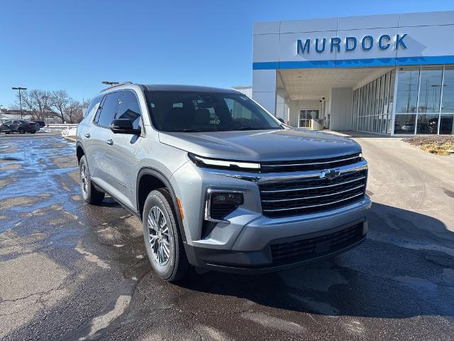 2025 Chevrolet Traverse Vehicle Photo in MANHATTAN, KS 66502-5036