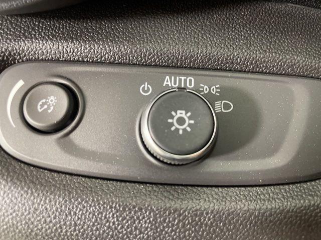 2025 Chevrolet Trax Vehicle Photo in PHOENIX, AZ 85014-3381