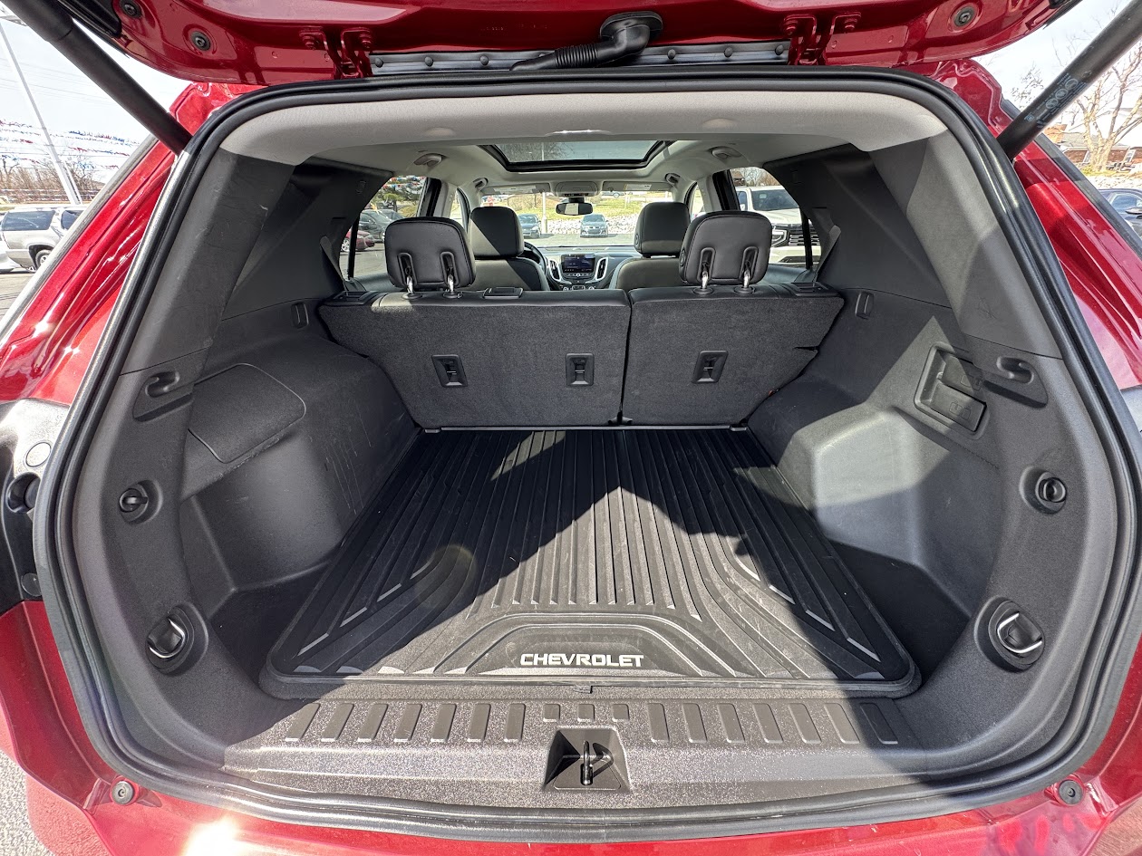 2020 Chevrolet Equinox Vehicle Photo in BOONVILLE, IN 47601-9633
