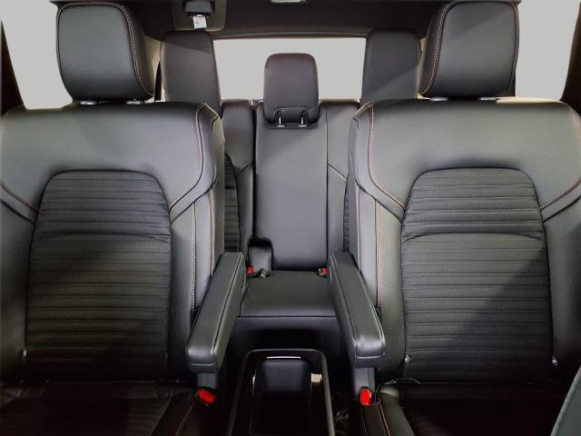 2025 Nissan Pathfinder Vehicle Photo in Oshkosh, WI 54904