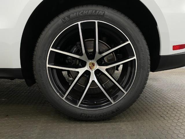 2025 Porsche Macan Vehicle Photo in Appleton, WI 54913