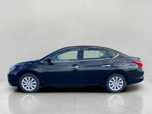 2017 Nissan Sentra Vehicle Photo in Oshkosh, WI 54904