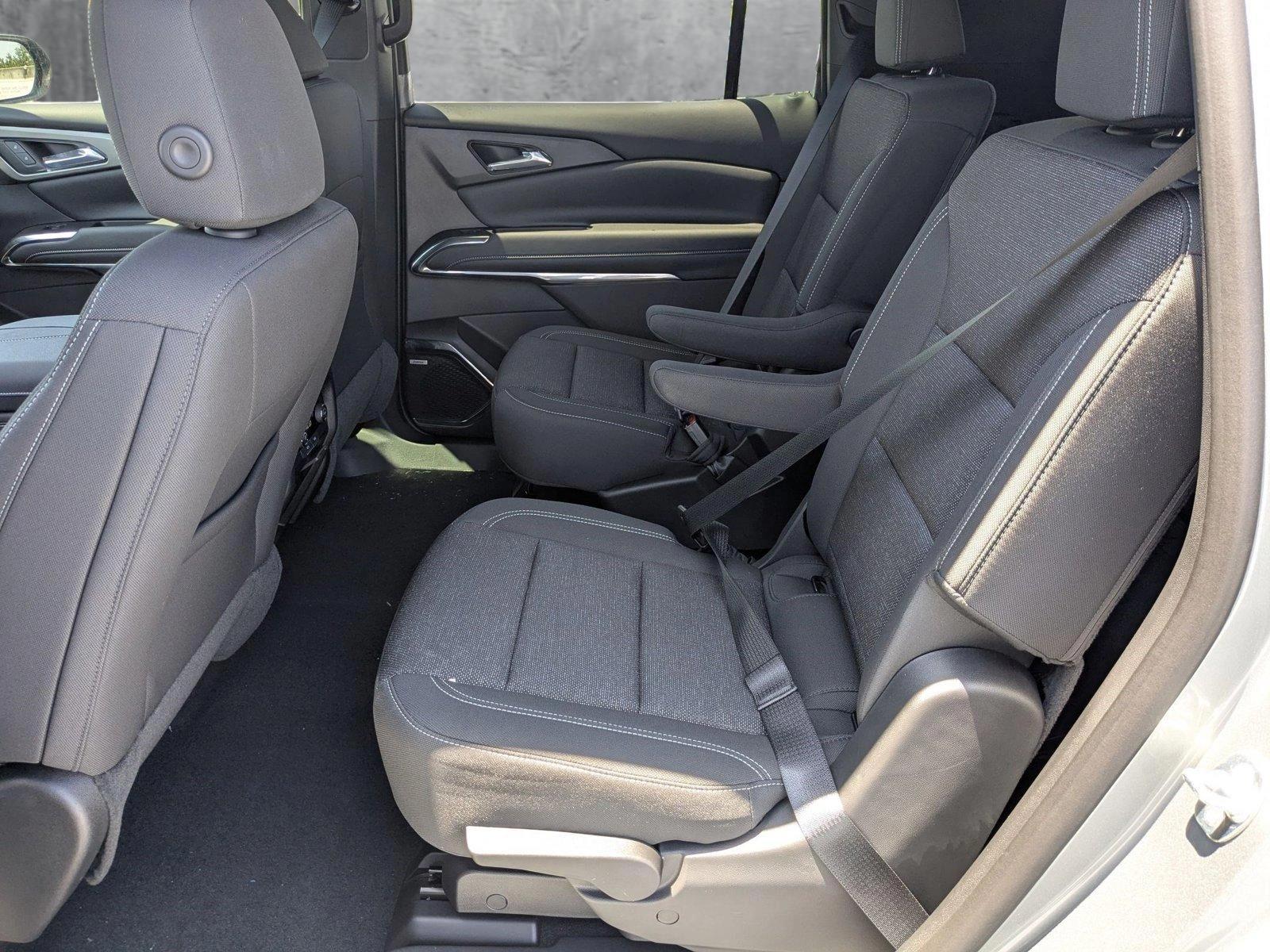 2025 Chevrolet Traverse Vehicle Photo in PEMBROKE PINES, FL 33024-6534