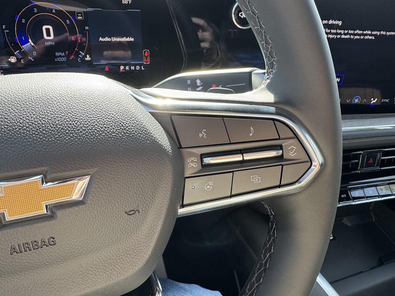 2025 Chevrolet Tahoe Vehicle Photo in BOONVILLE, IN 47601-9633