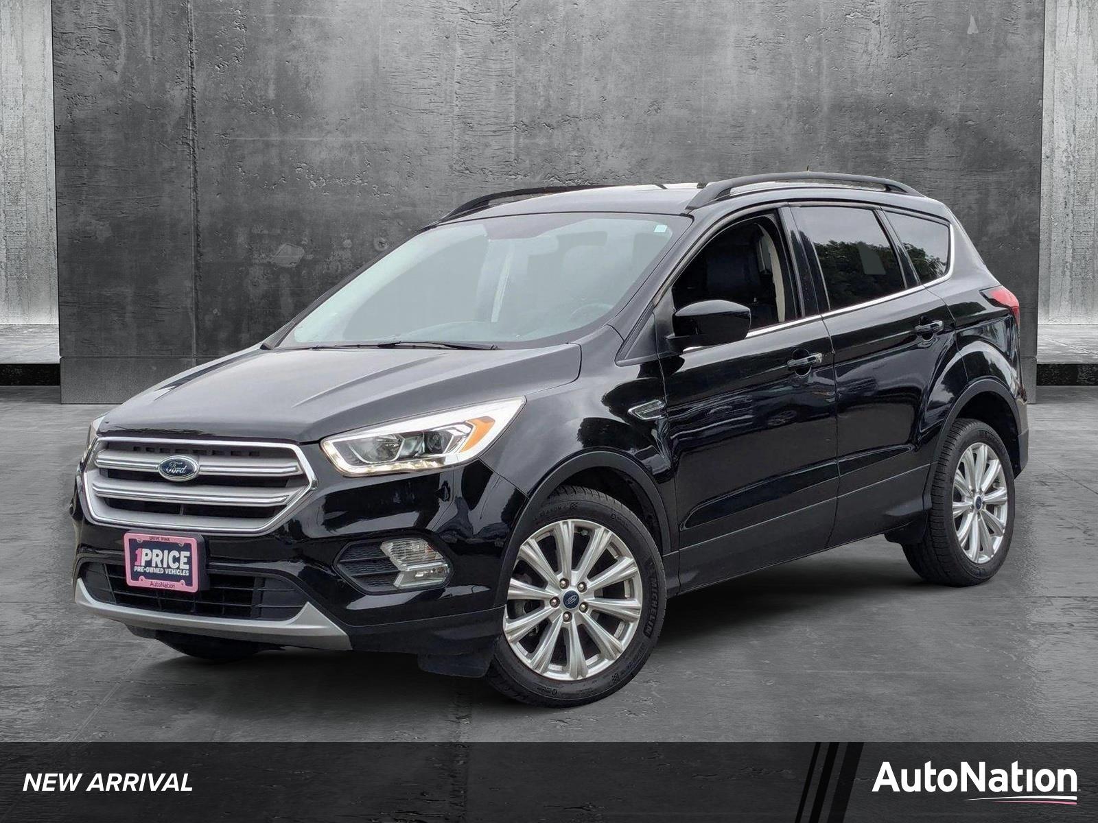 2019 Ford Escape Vehicle Photo in Valencia, CA 91355