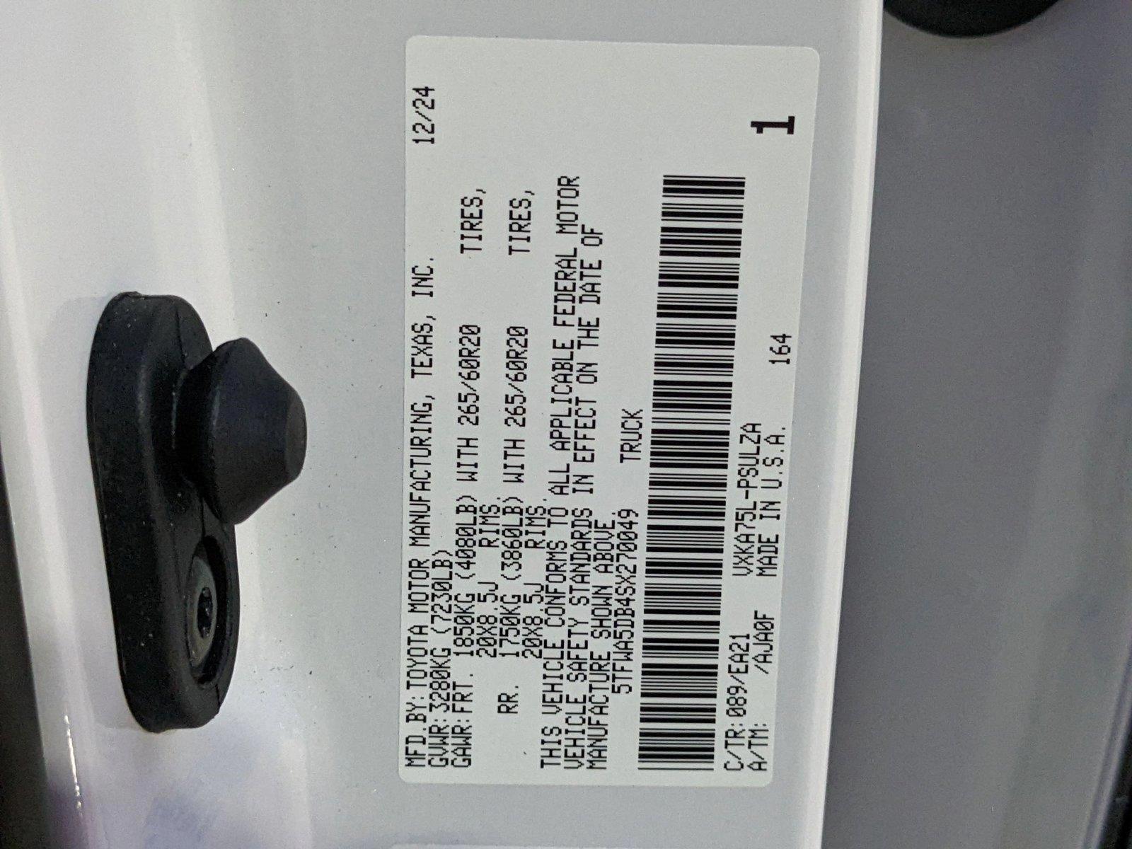 2025 Toyota Tundra 4WD Vehicle Photo in Davie, FL 33331