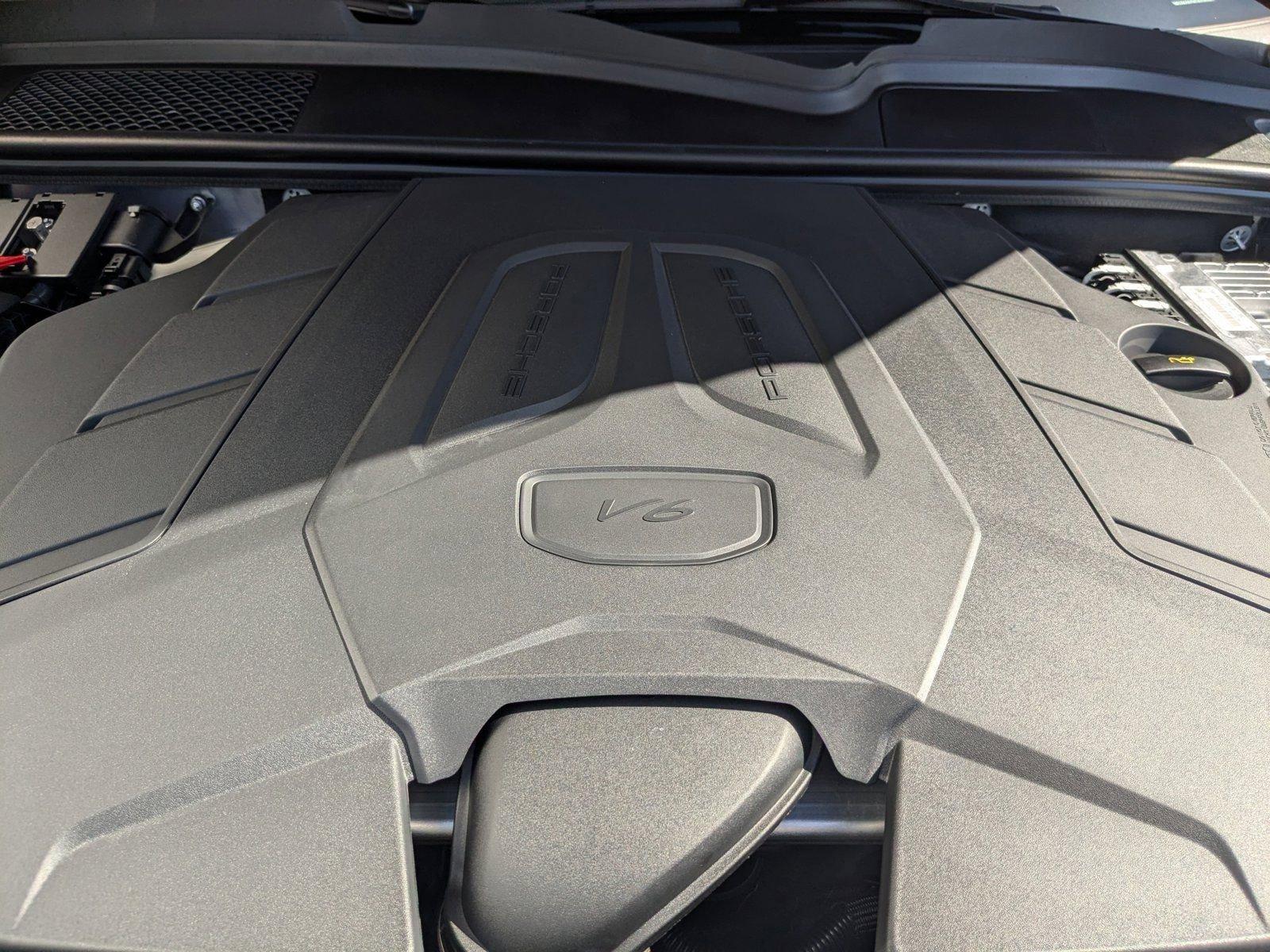 2024 Porsche Cayenne Vehicle Photo in Maitland, FL 32751