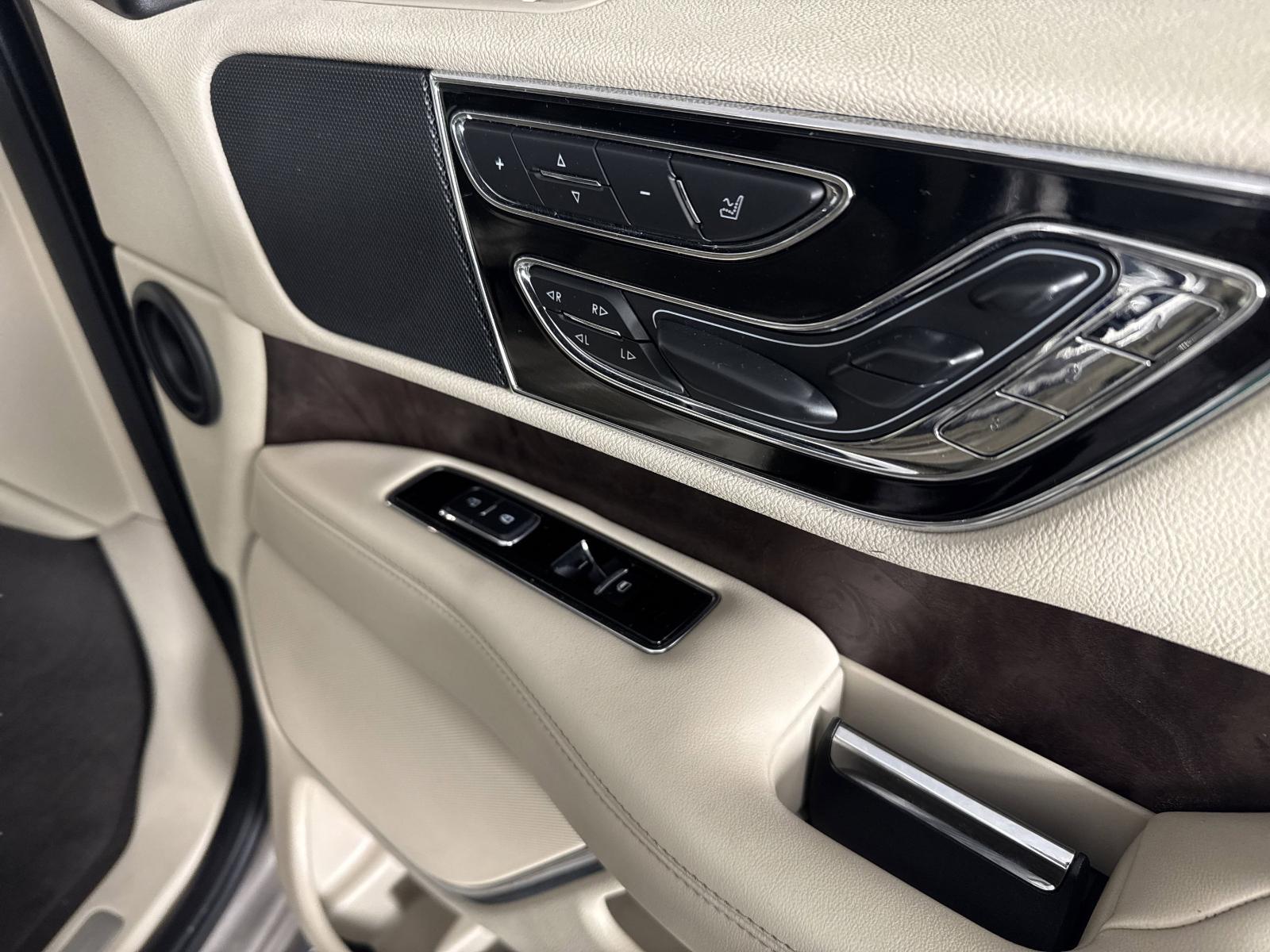 2019 Lincoln Navigator L Vehicle Photo in GEORGETOWN, TX 78626-7508