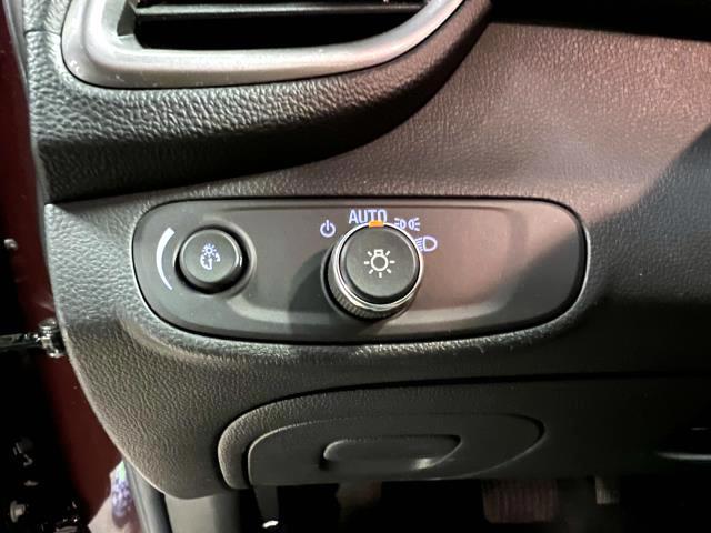 2022 Chevrolet Trax Vehicle Photo in Roslyn, NY 11576