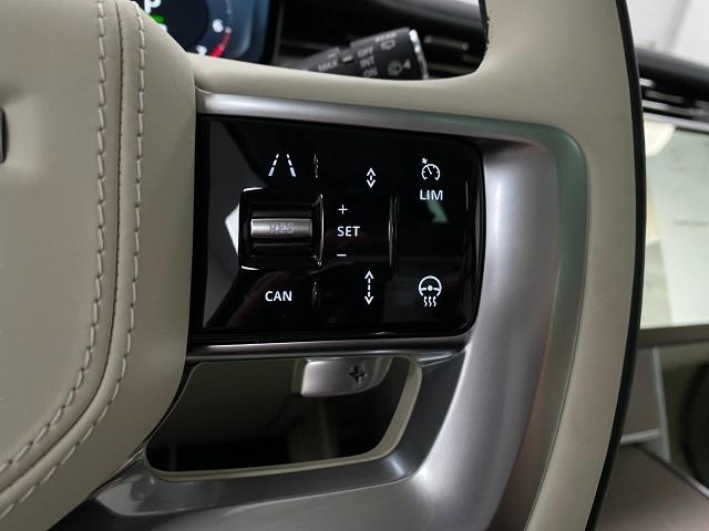 2025 Range Rover Vehicle Photo in Appleton, WI 54913