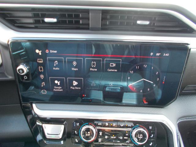 2023 GMC Sierra 1500 Vehicle Photo in LOWELL, MA 01852-4336