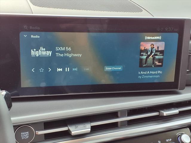 2025 Hyundai SANTA FE Hybrid Vehicle Photo in Peoria, IL 61615