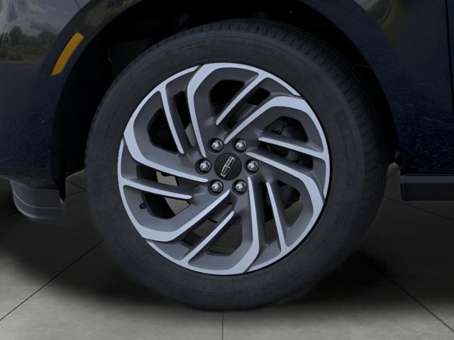 2025 Lincoln Navigator L Vehicle Photo in Neenah, WI 54956