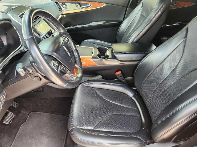 2020 Lincoln Nautilus Vehicle Photo in DENTON, TX 76210-9321