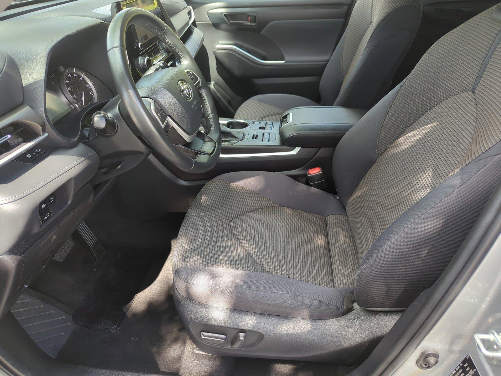 2023 Toyota Highlander Vehicle Photo in Ft. Myers, FL 33907