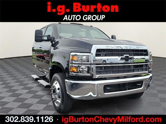 Select 2024 Chevrolet Silverado 5500 HD