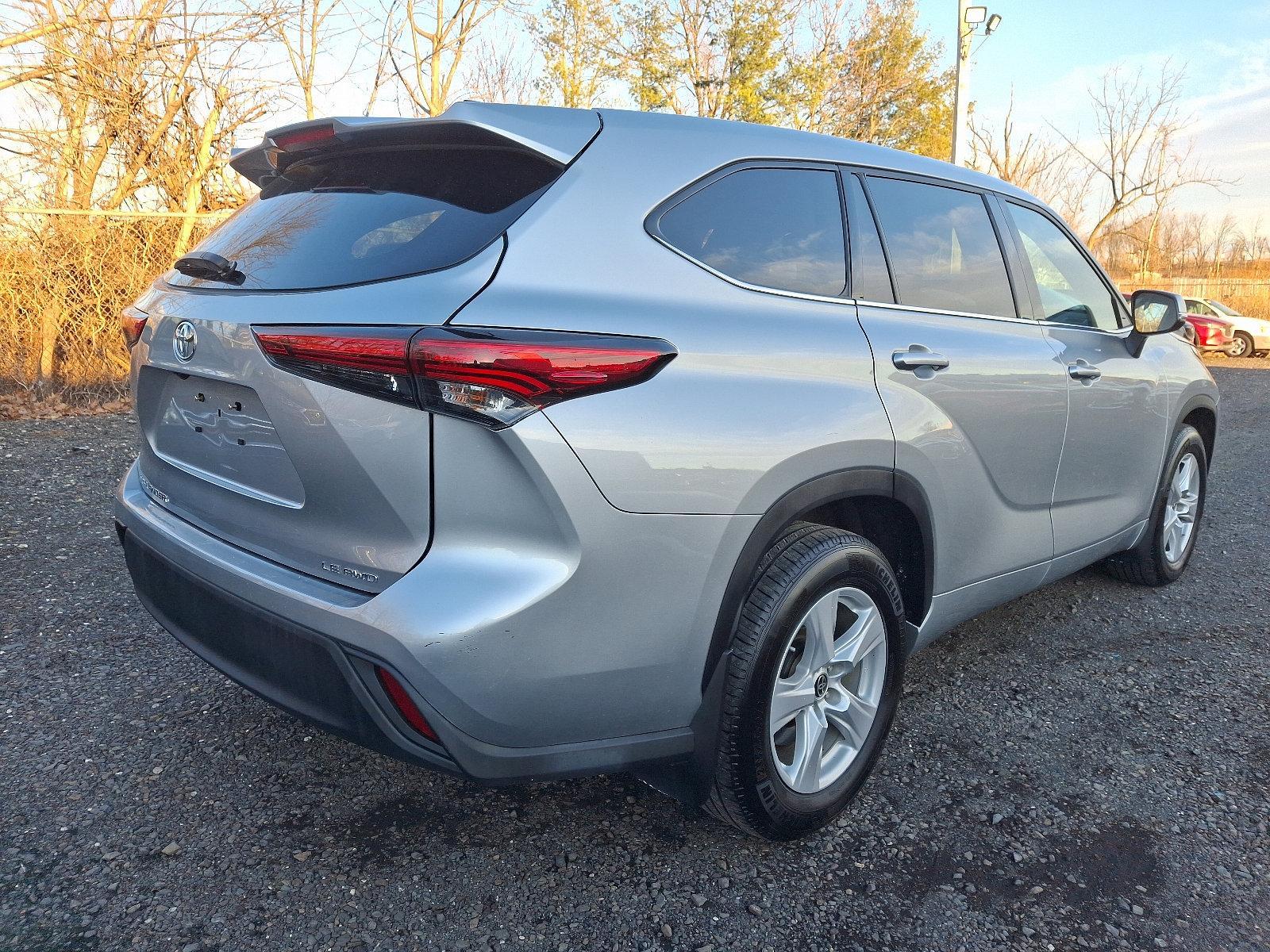 2022 Toyota Highlander Vehicle Photo in Trevose, PA 19053