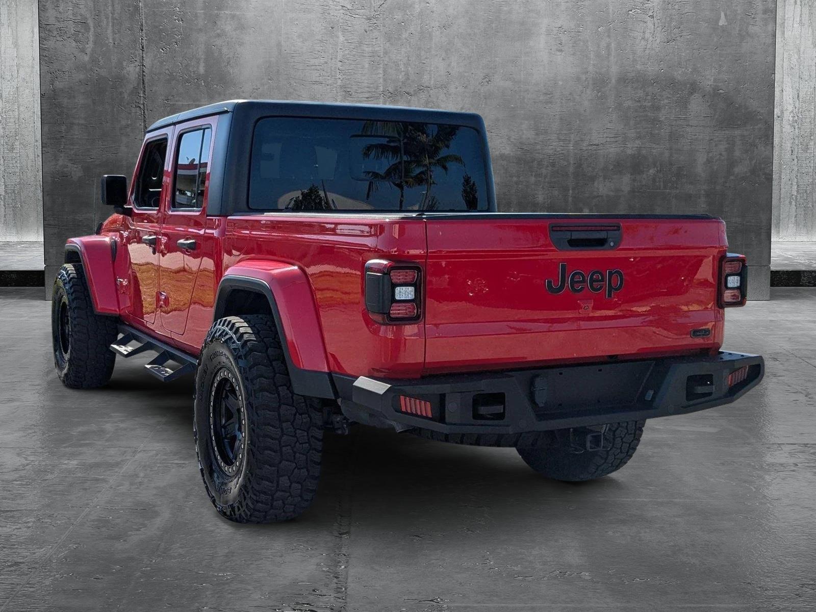 2020 Jeep Gladiator Vehicle Photo in Miami, FL 33015