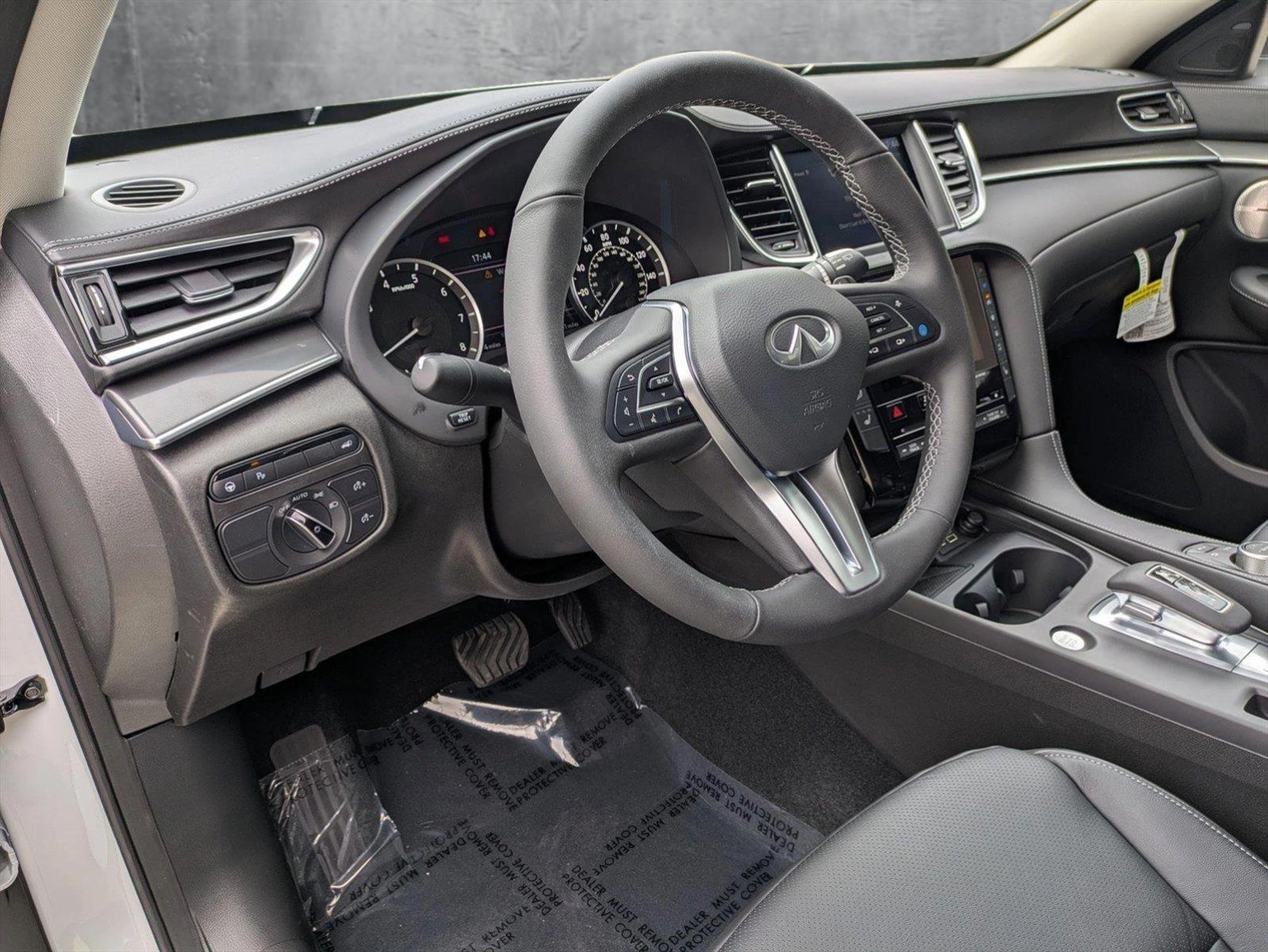 2025 INFINITI QX50 Vehicle Photo in Tustin, CA 92782