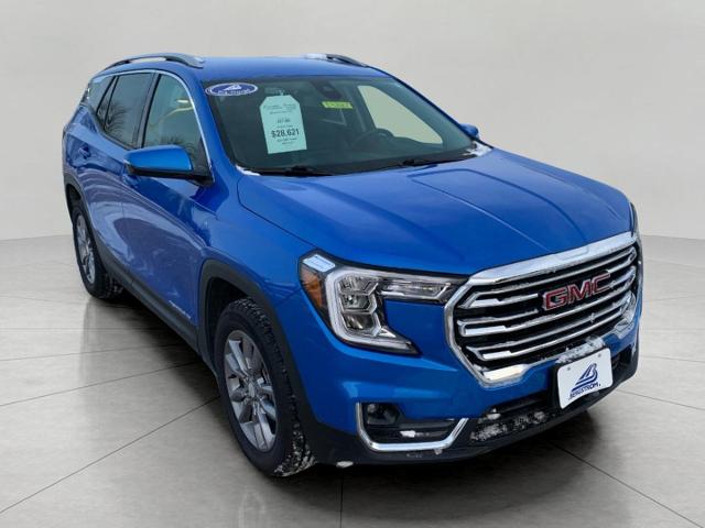 2024 GMC Terrain Vehicle Photo in Oshkosh, WI 54901