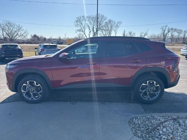 2025 Chevrolet Trax Vehicle Photo in MANHATTAN, KS 66502-5036